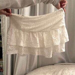 White lace skirt